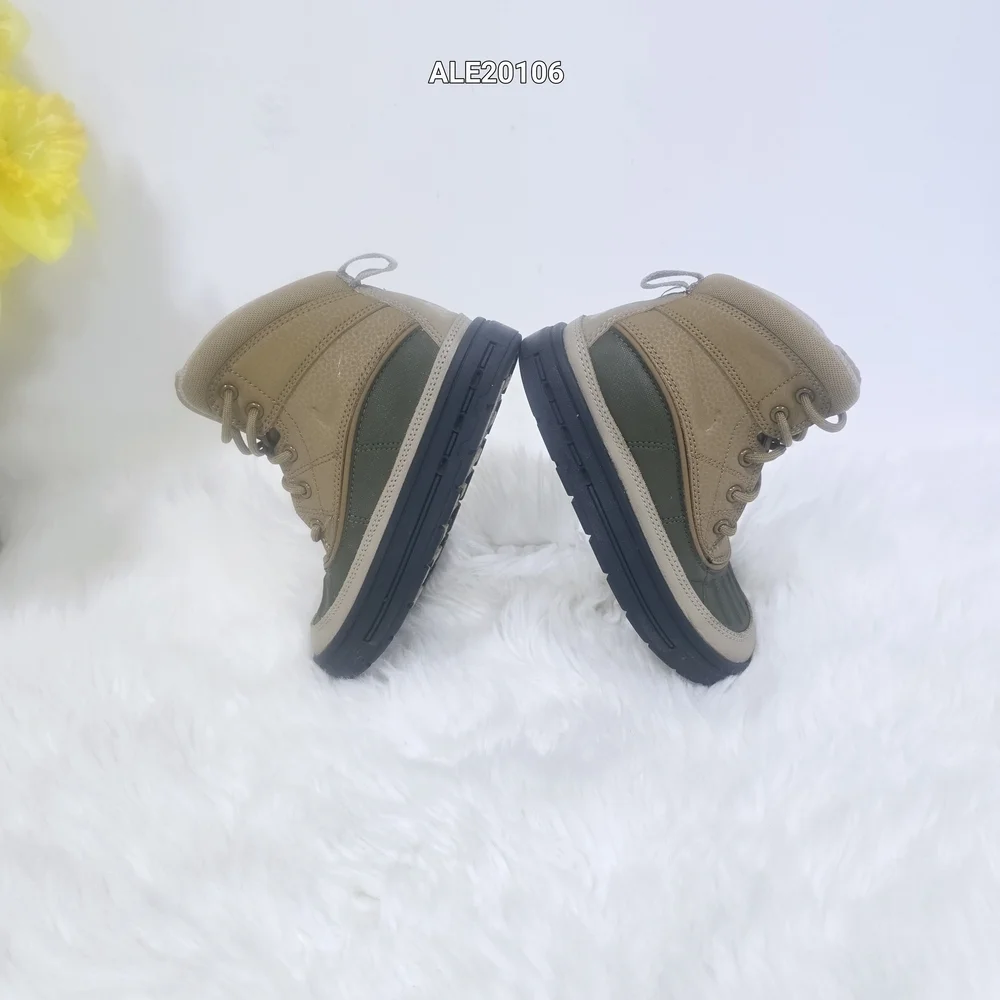 Nike Kids ACG Woodside 2 High GS Khaki/Beige/Brown and Olive Gree Boots Size 12C